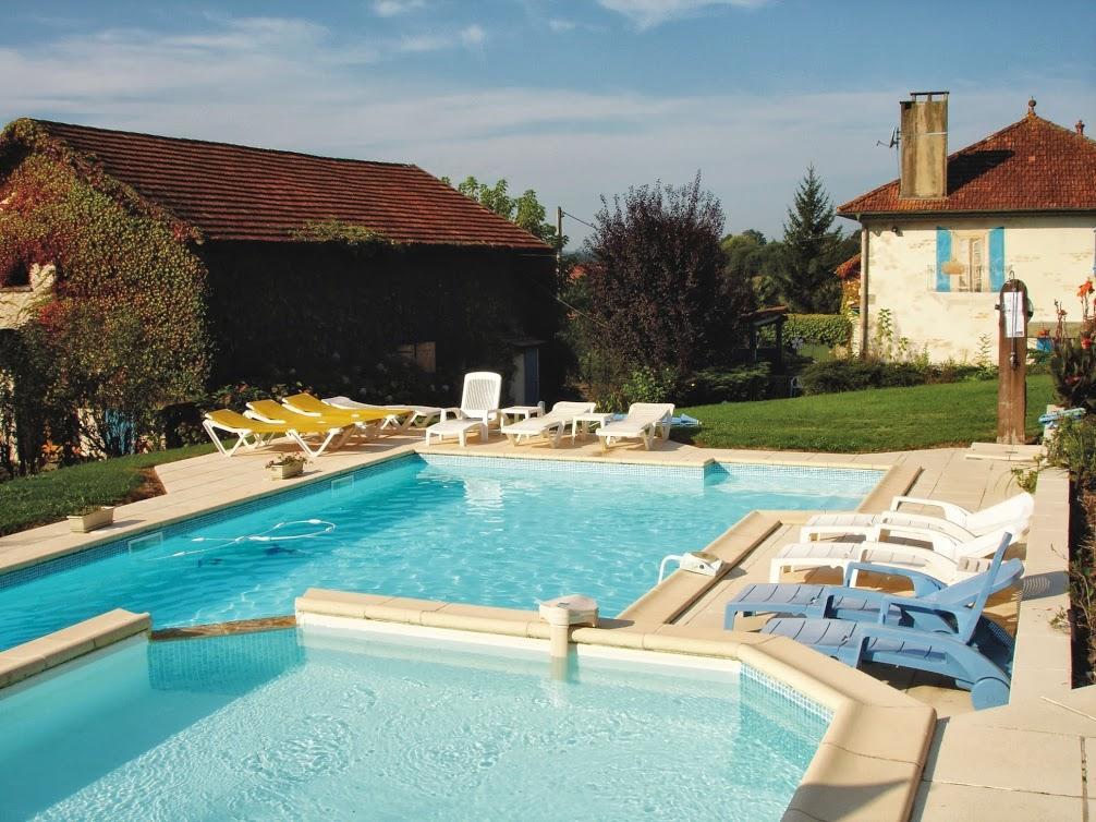 Chambres D'Hotes Domaine De Compostelle Casteide-Candau Exterior photo