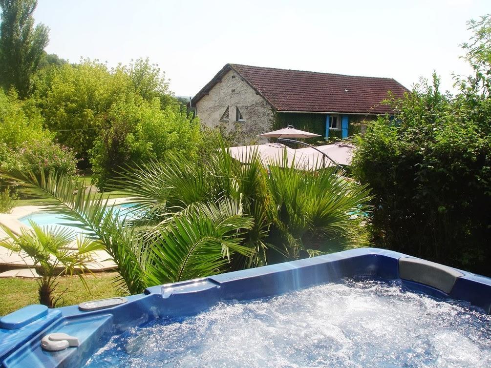 Chambres D'Hotes Domaine De Compostelle Casteide-Candau Exterior photo